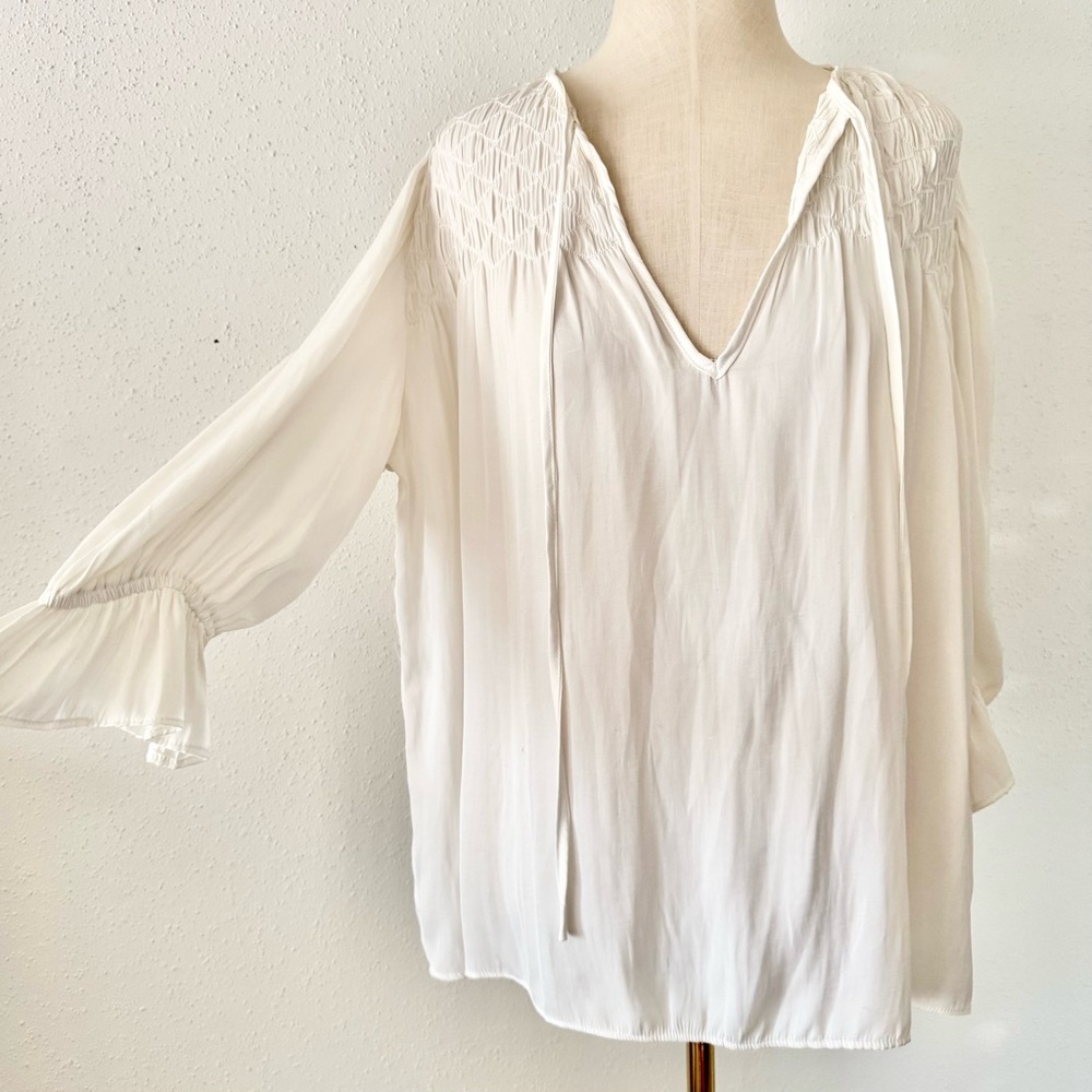 MUSTARD SEED Ivory Satin Loose Fit 3/4 Sleeve Smocked Blouse Women's Size Medium